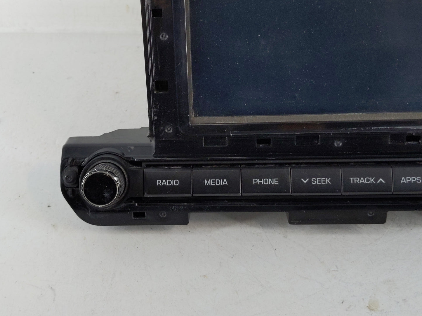 2017-2018 Hyundai Elantra Radio AM FM Cd Player Receiver Replacement P/N:96160-F2100UAT Fits Fits 2017 2018 OEM Used Auto Pa