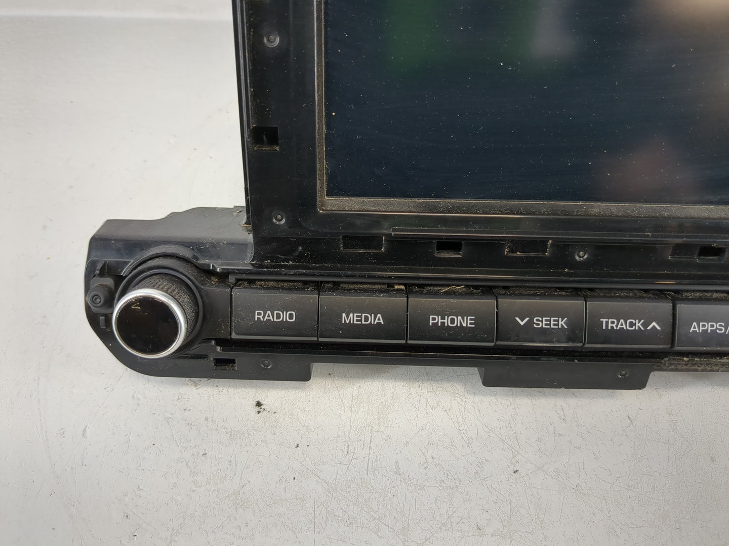 2016-2017 Hyundai Elantra Radio AM FM Cd Player Receiver Replacement P/N:96160-F2100UAT Fits Fits 2016 2017 OEM Used Auto Pa