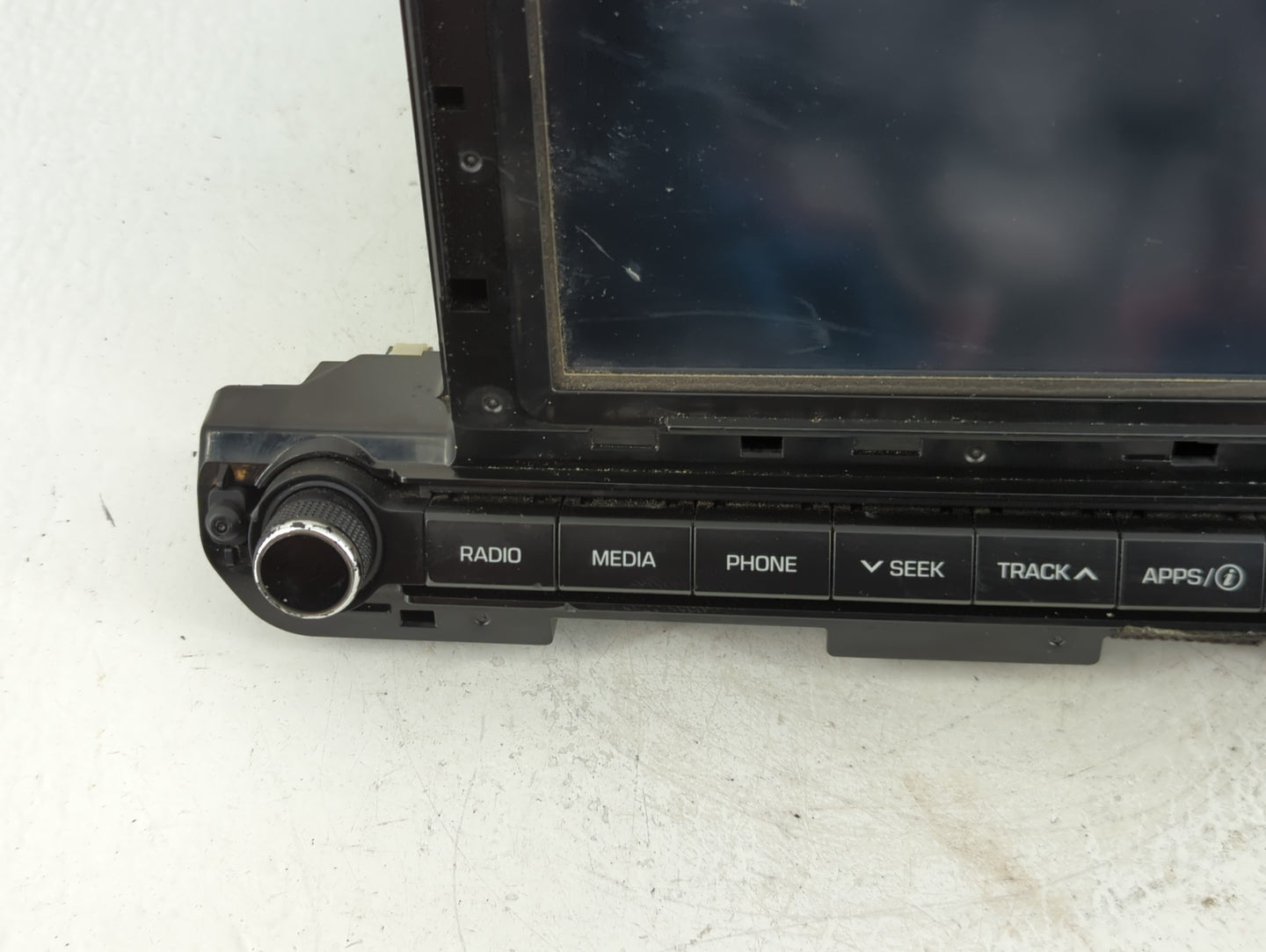 2017-2018 Hyundai Elantra Radio AM FM Cd Player Receiver Replacement P/N:96160-F2100UAT Fits Fits 2017 2018 OEM Used Auto Pa