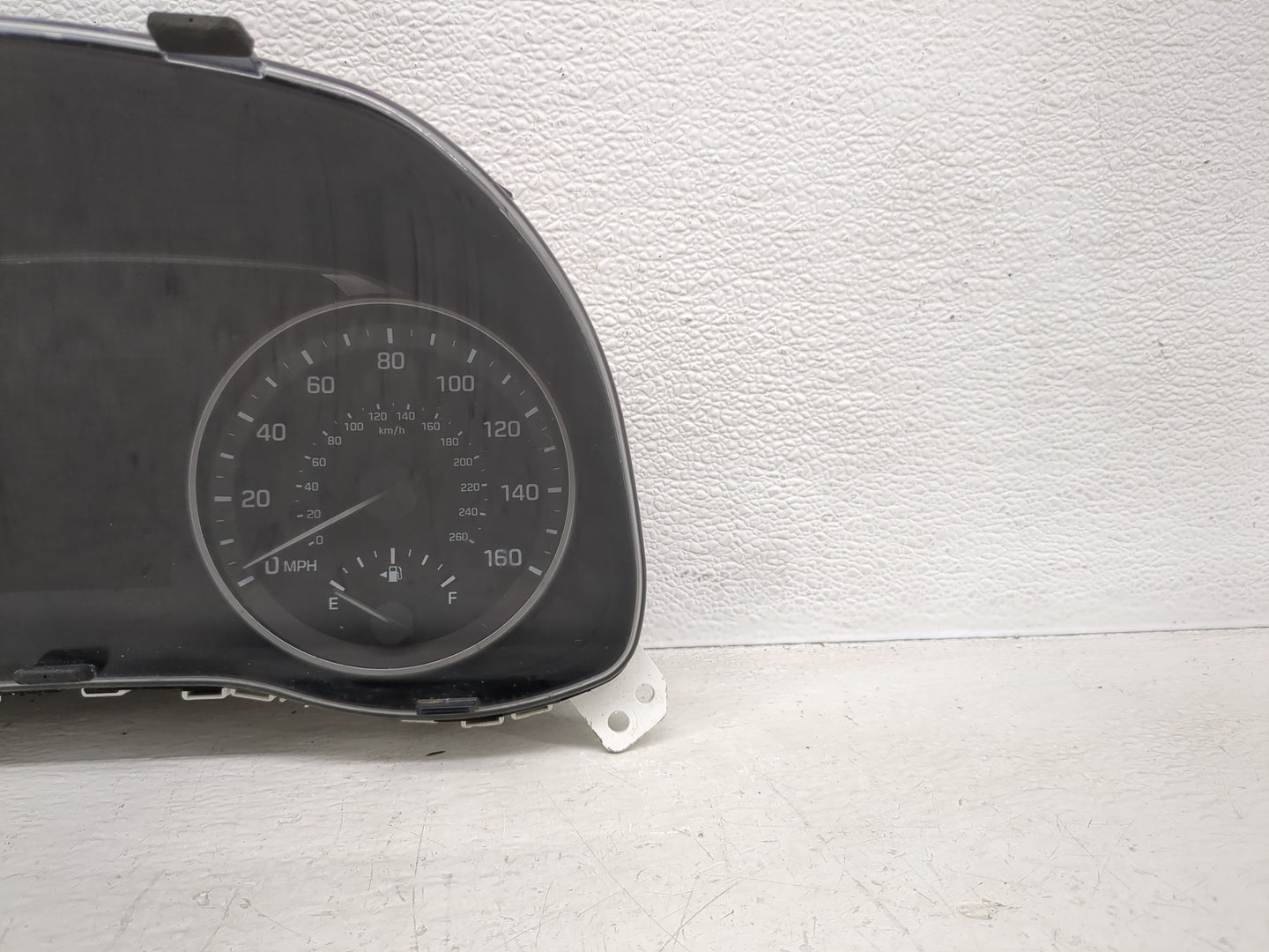 2017-2018 Hyundai Elantra Instrument Cluster Speedometer Gauges P/N:TN157580-01021H Fits Fits 2017 2018 OEM Used Auto Parts 