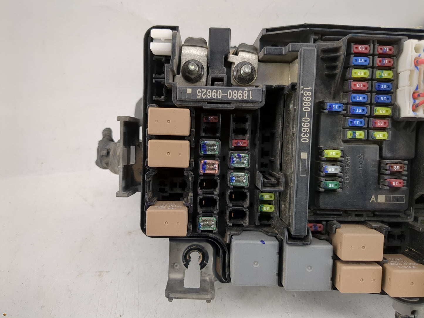 2017 Hyundai Elantra Fusebox Fuse Box Panel Relay Module P/N:91956-F2020 Fits OEM Used Auto Parts - Oemusedautoparts1.com