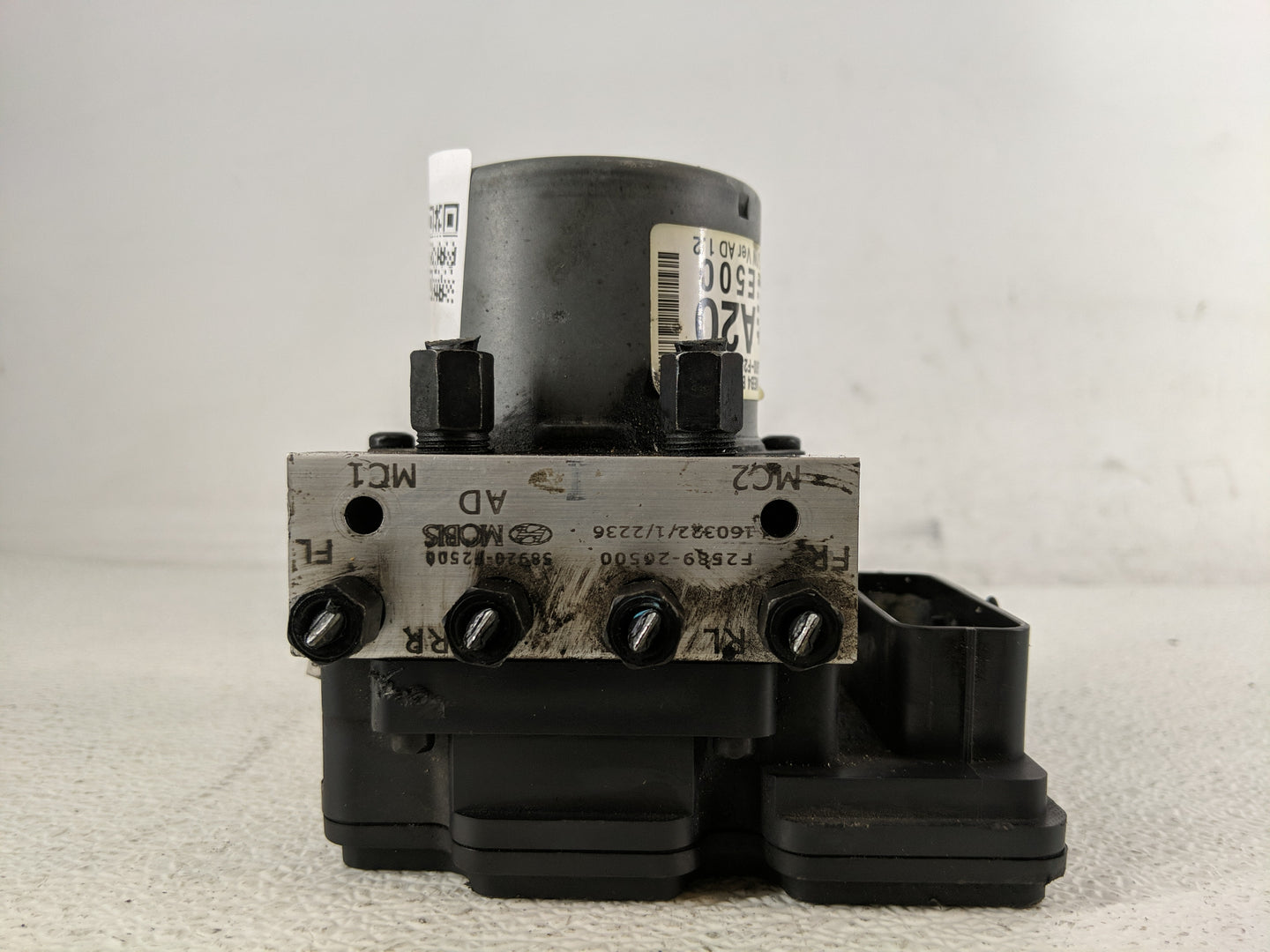 2017-2019 Hyundai Elantra ABS Pump Control Module Replacement P/N:58900-F2500 Fits Fits 2017 2018 2019 OEM Used Auto Parts -