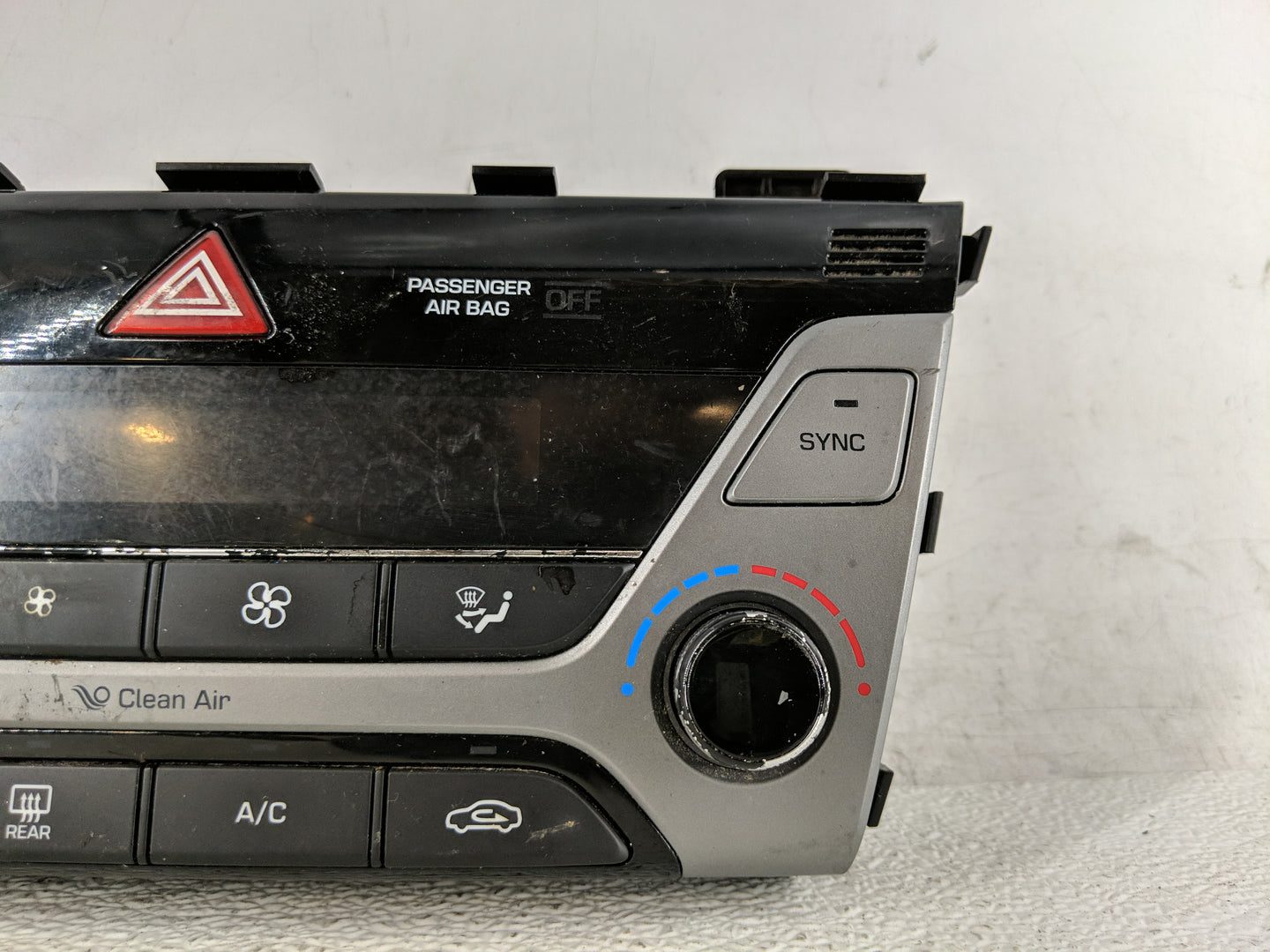 2017-2018 Hyundai Elantra Climate Control Module Temperature AC/Heater Replacement P/N:97250-F2230RET Fits Fits 2017 2018 OE