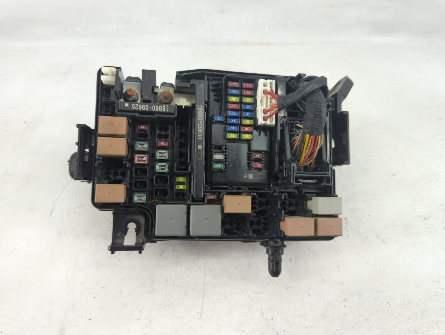 2017 Hyundai Elantra Fusebox Fuse Box Panel Relay Module P/N:91956-F2020 Fits OEM Used Auto Parts - Oemusedautoparts1.com