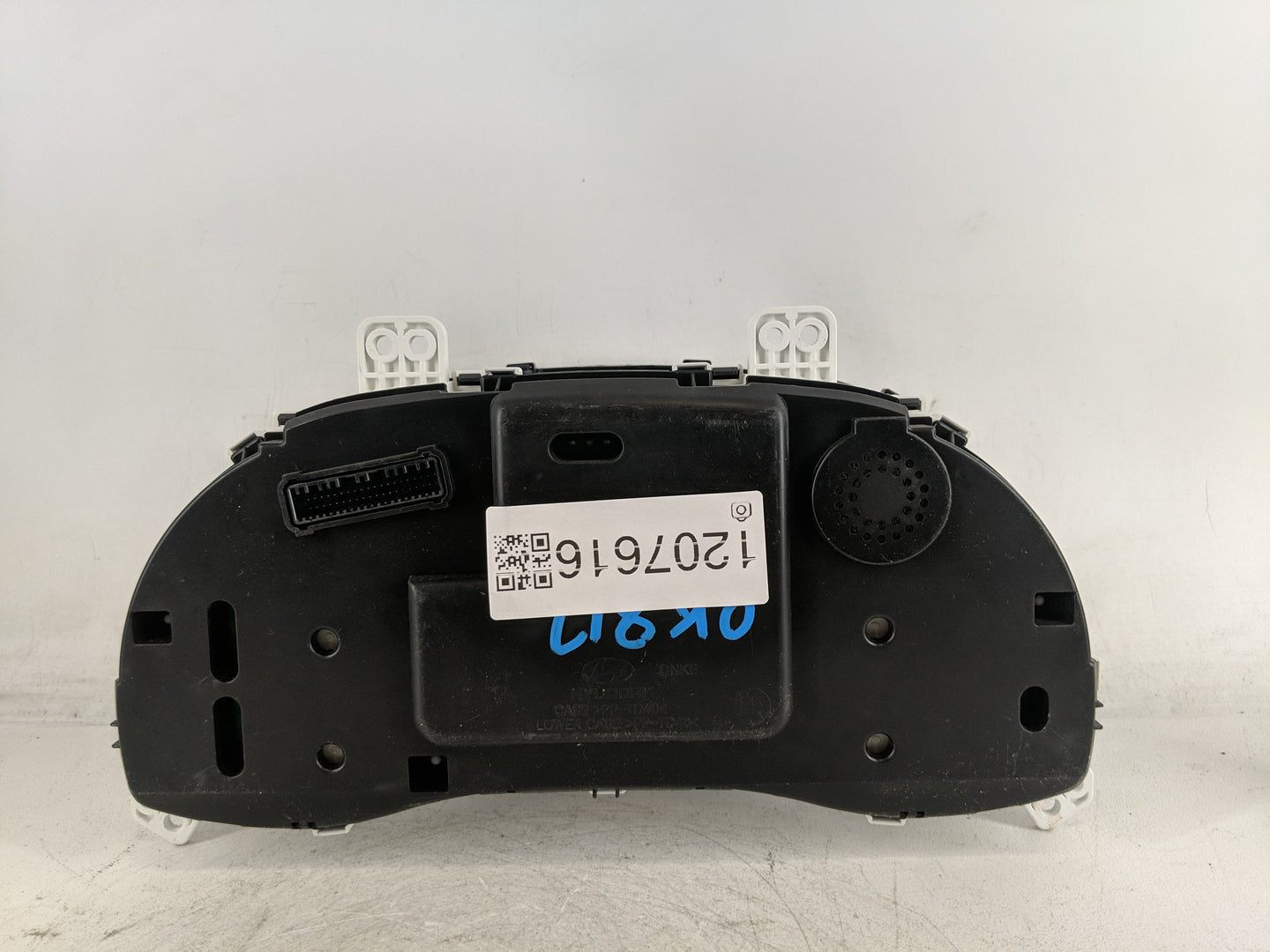 2017-2018 Hyundai Elantra Instrument Cluster Speedometer Gauges P/N:94001-F3010 Fits Fits 2017 2018 OEM Used Auto Parts - Oe