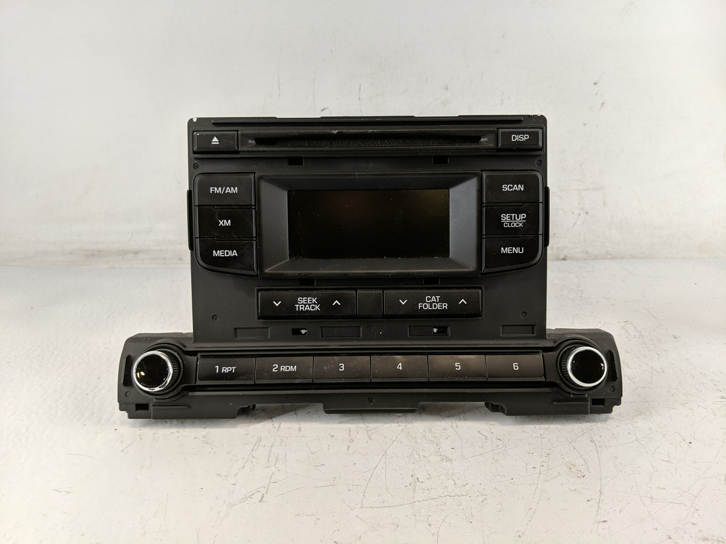 2017-2018 Hyundai Elantra Radio AM FM Cd Player Receiver Replacement Fits Fits 2017 2018 OEM Used Auto Parts - Oemusedautopa