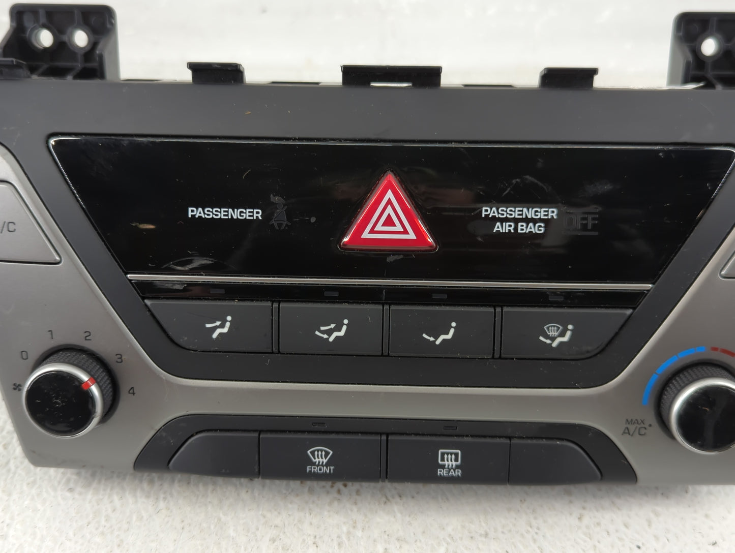 2017-2018 Hyundai Elantra Climate Control Module Temperature AC/Heater Replacement P/N:97250-F20614X Fits Fits 2017 2018 OEM