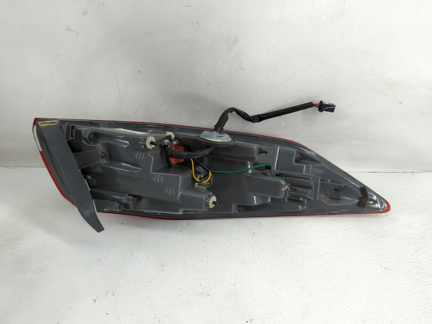 2017-2018 Hyundai Elantra Tail Light Assembly Passenger Right OEM P/N:92402-F30 Fits Fits 2017 2018 OEM Used Auto Parts - Oe