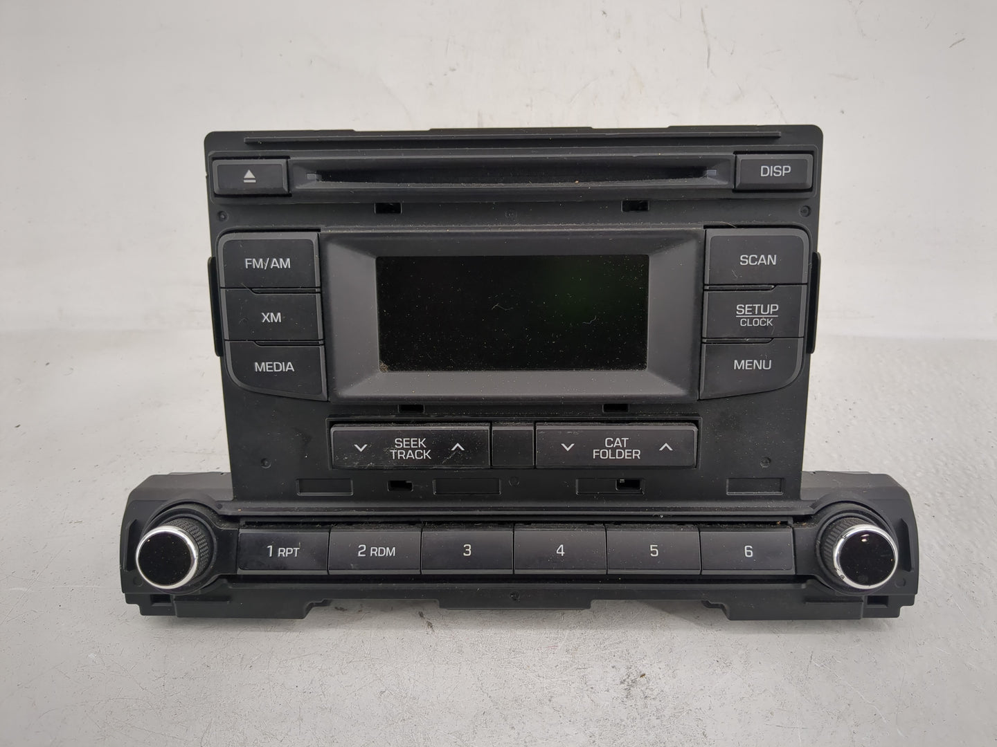 2017-2018 Hyundai Elantra Radio AM FM Cd Player Receiver Replacement P/N:96170-F2100UAT Fits Fits 2017 2018 OEM Used Auto Pa