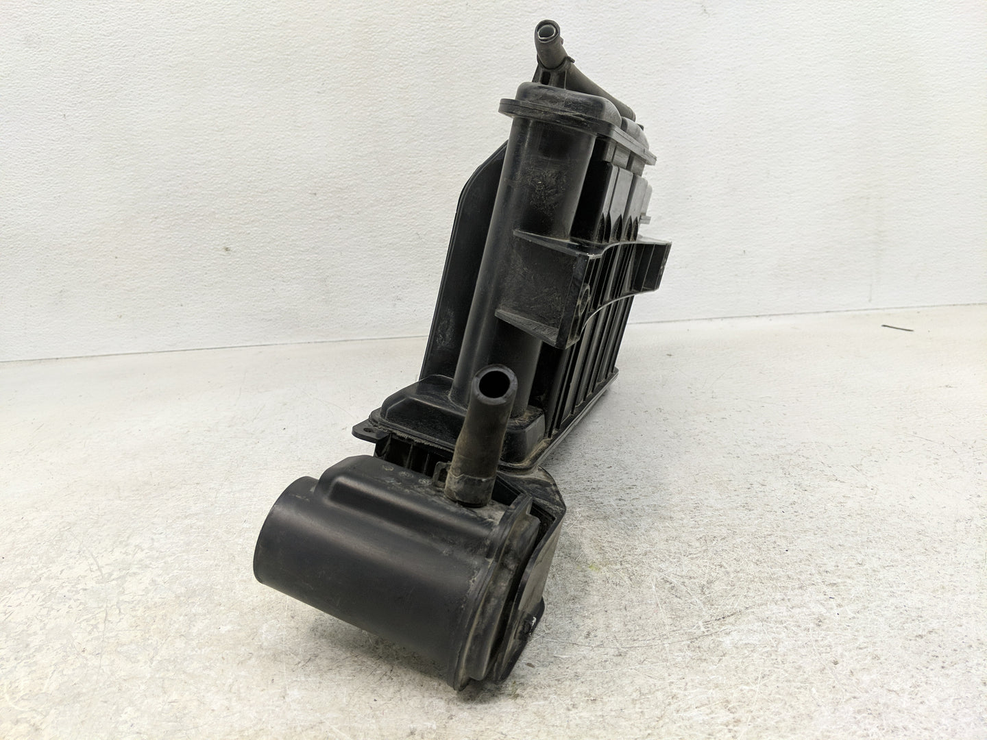 2017 Hyundai Elantra Fuel Vapor Charcoal Canister 1261211 - Oemusedautoparts1.com