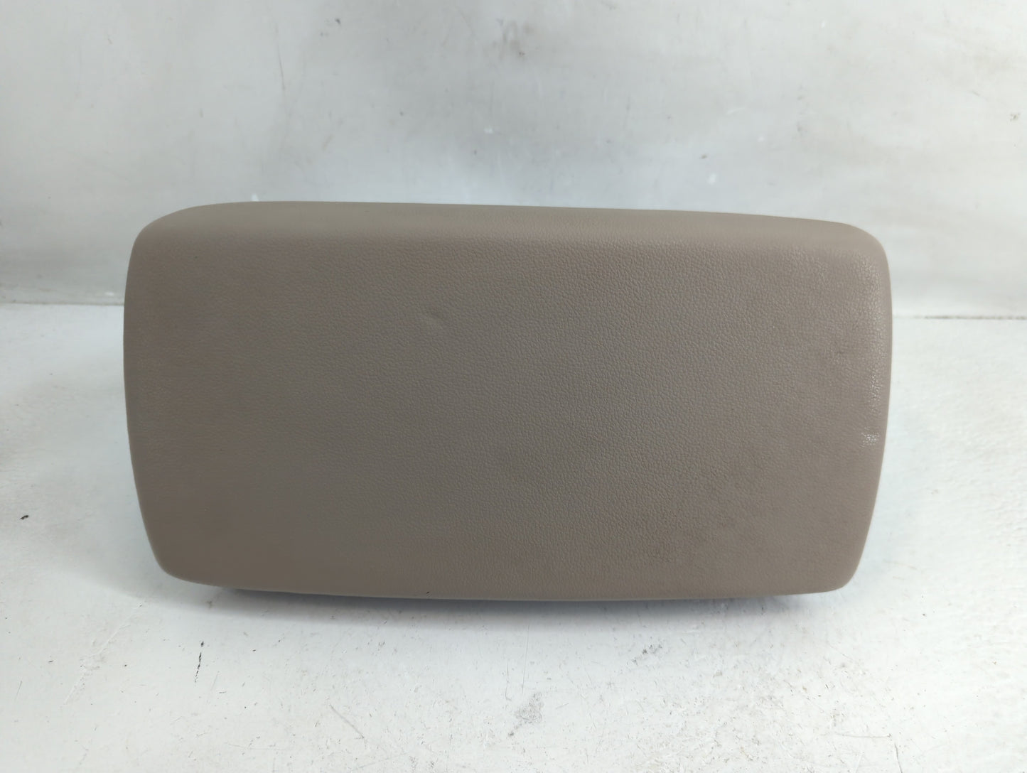 2017 Hyundai Elantra Center Console Armrest Cover Lid Fits OEM Used Auto Parts - Oemusedautoparts1.com