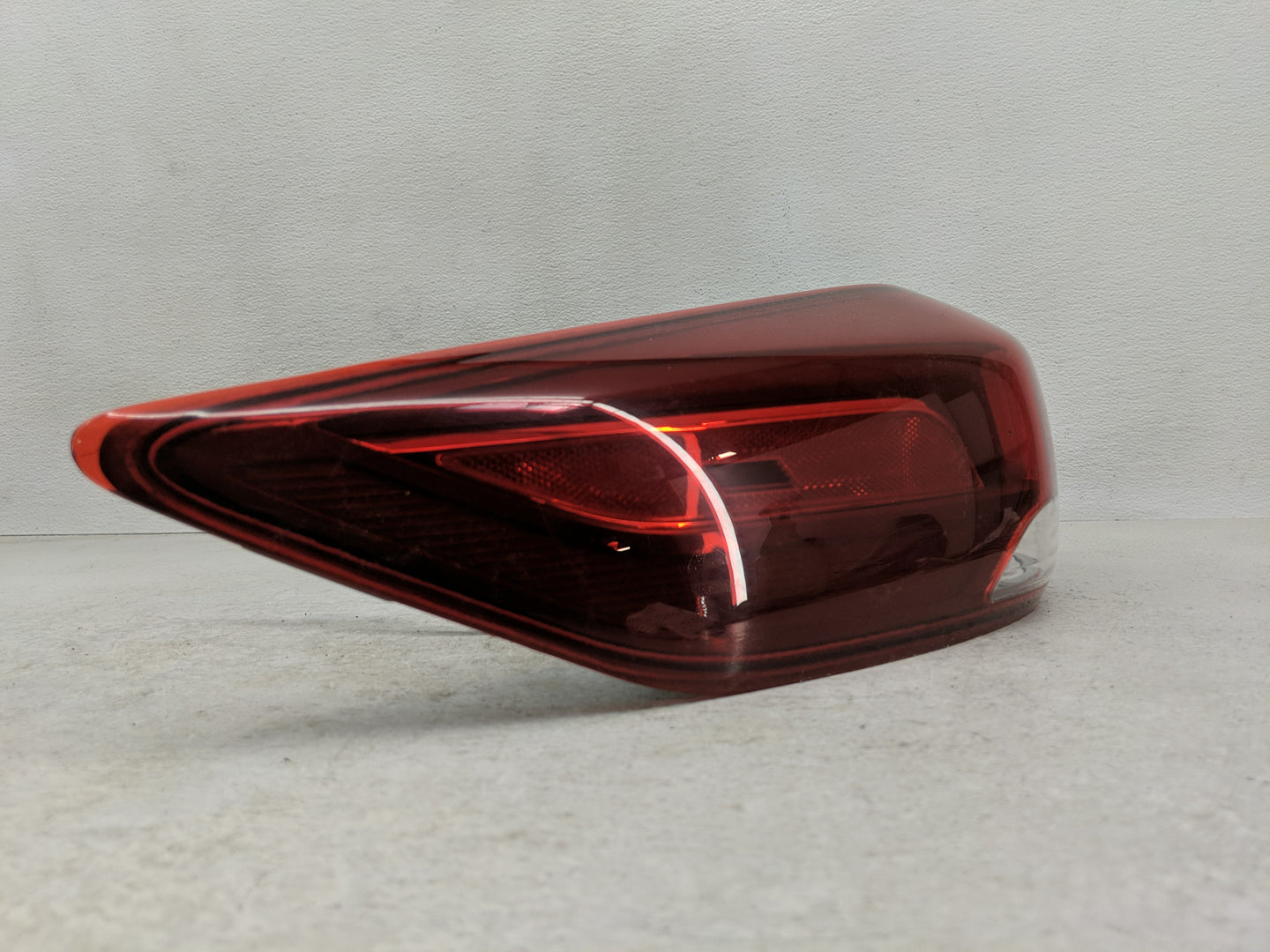 2017-2018 Hyundai Elantra Tail Light Assembly Driver Left OEM Fits Fits 2017 2018 OEM Used Auto Parts - Oemusedautoparts1.co