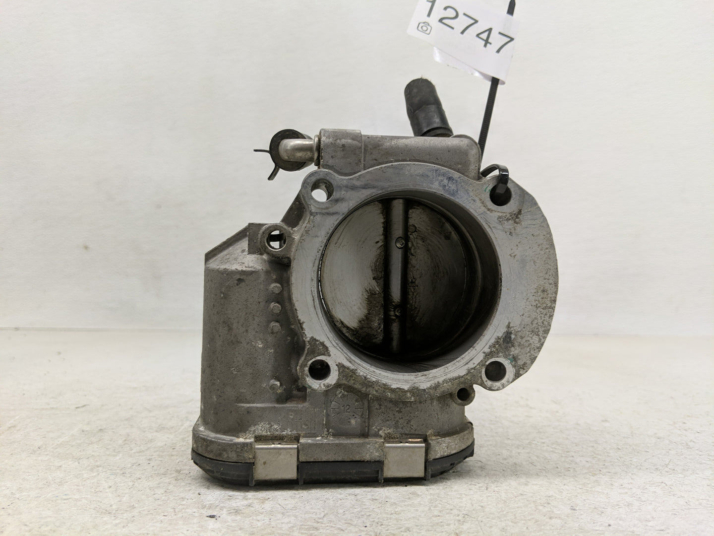 2011-2020 Hyundai Elantra Throttle Body P/N:35100-2G700 Fits Fits 2011 2012 2013 2014 2015 2016 2017 2018 2019 2020 2021 OEM