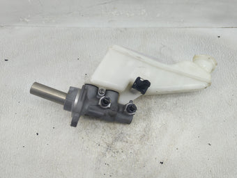 compare product 2017-2019 Hyundai Elantra Brake Master Cylinder