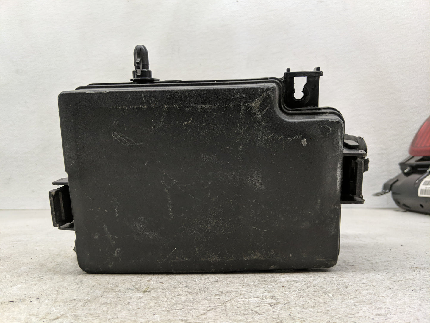 2017 Hyundai Elantra Fusebox Fuse Box Panel Relay Module P/N:919956-F2020 Fits OEM Used Auto Parts - Oemusedautoparts1.com