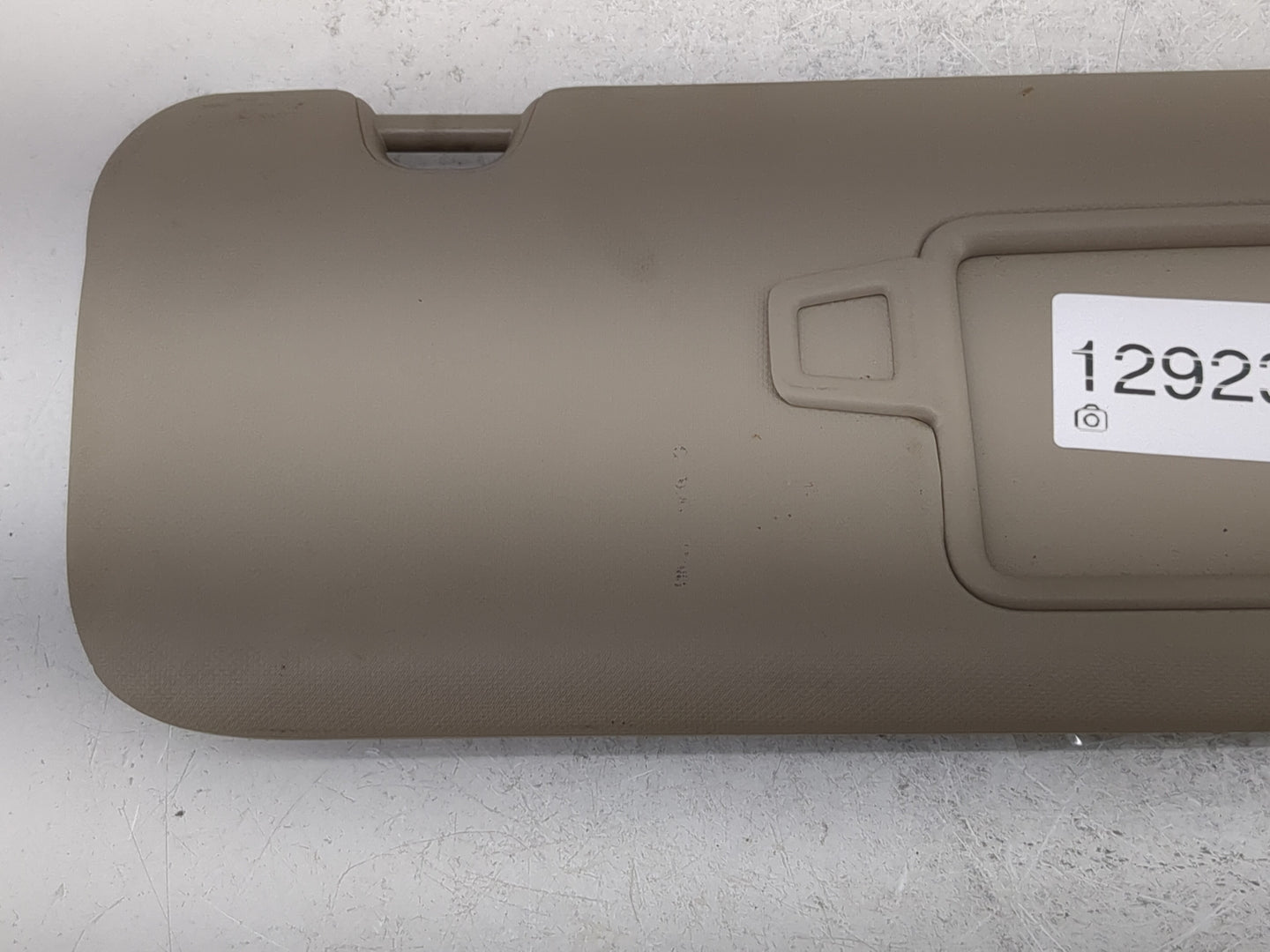 2017-2020 Hyundai Elantra Sun Visor Shade Replacement Passenger Right Mirror Fits Fits 2017 2018 2019 2020 OEM Used Auto Par