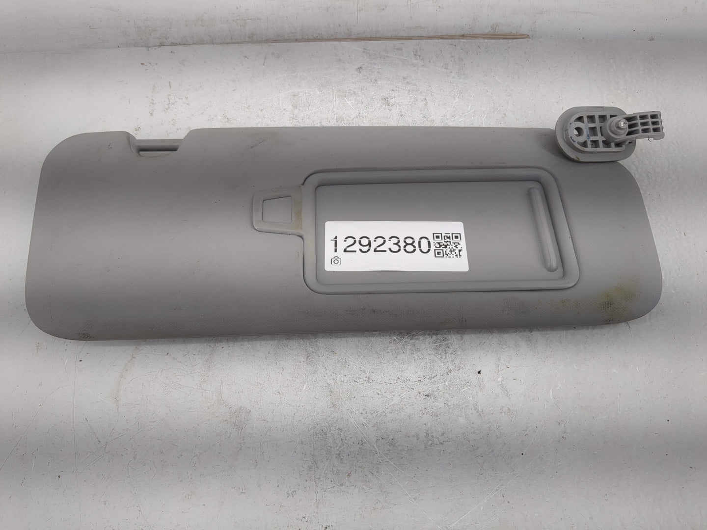 2017-2020 Hyundai Elantra Sun Visor Shade Replacement Passenger Right Mirror Fits Fits 2017 2018 2019 2020 OEM Used Auto Par
