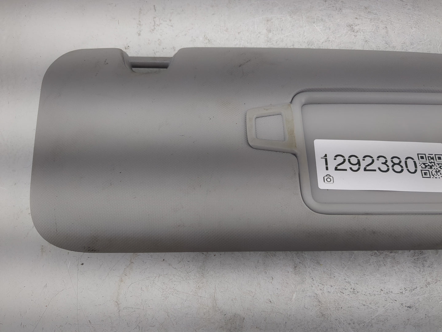2017-2020 Hyundai Elantra Sun Visor Shade Replacement Passenger Right Mirror Fits Fits 2017 2018 2019 2020 OEM Used Auto Par