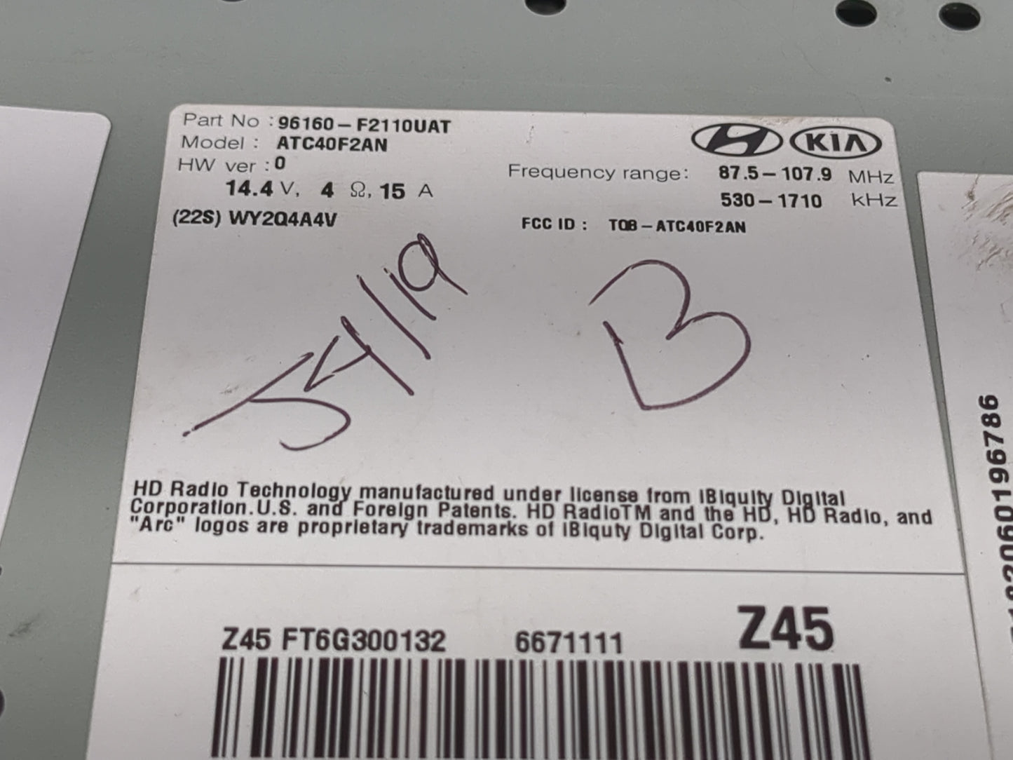 2017-2018 Hyundai Elantra Radio AM FM Cd Player Receiver Replacement P/N:96160-F2110UAT Fits Fits 2017 2018 OEM Used Auto Pa