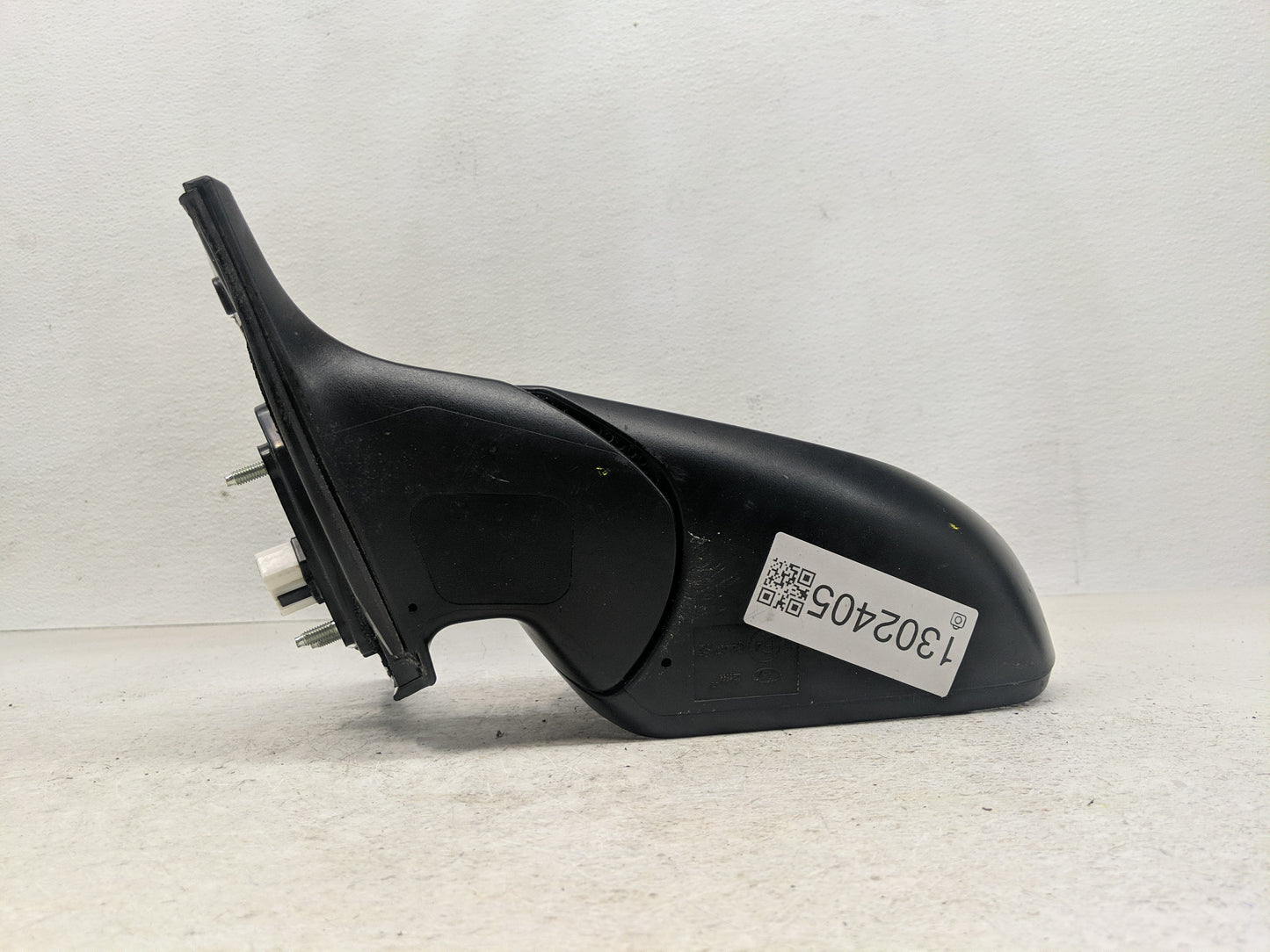 2017-2020 Hyundai Elantra Driver Side View Mirror - Left Door Mirror OEM Used - Oemusedautoparts1.com