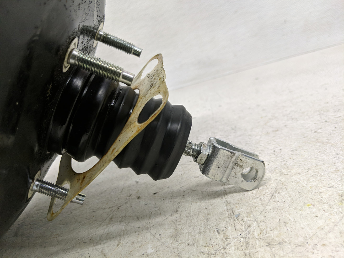 2017-2020 Hyundai Elantra Power Brake Booster Oem 1310329 - Oemusedautoparts1.com
