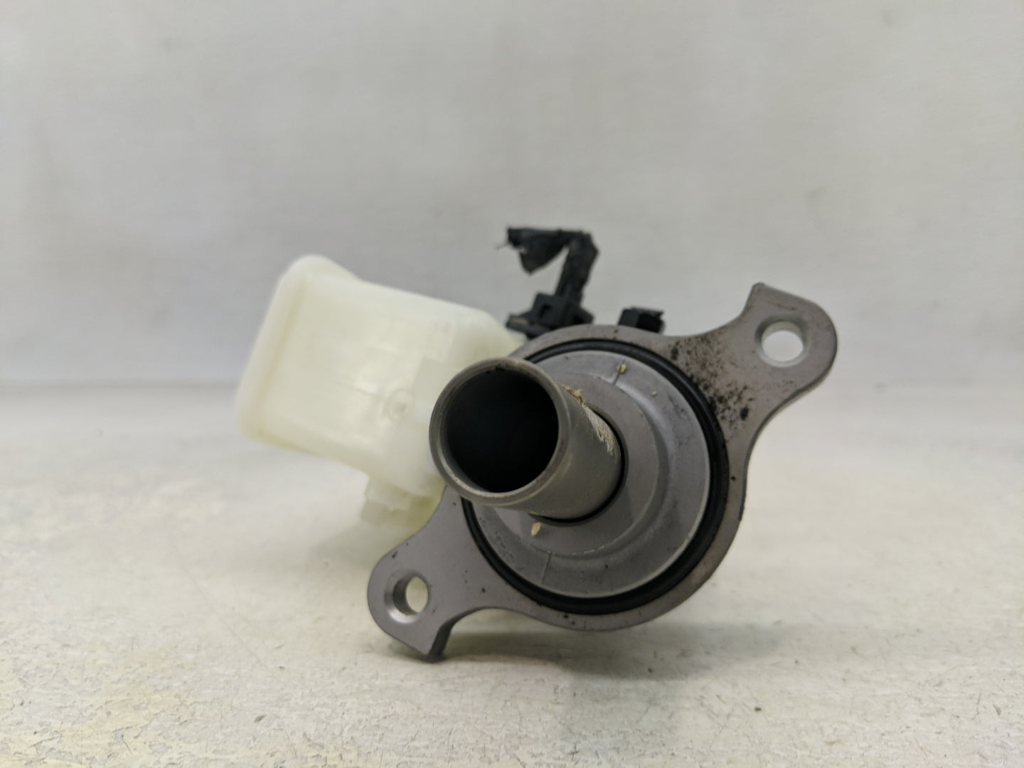 2017-2019 Hyundai Elantra Brake Master Cylinder 1312065 - Oemusedautoparts1.com