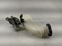 2017-2019 Hyundai Elantra Brake Master Cylinder 1312688 - Oemusedautoparts1.com