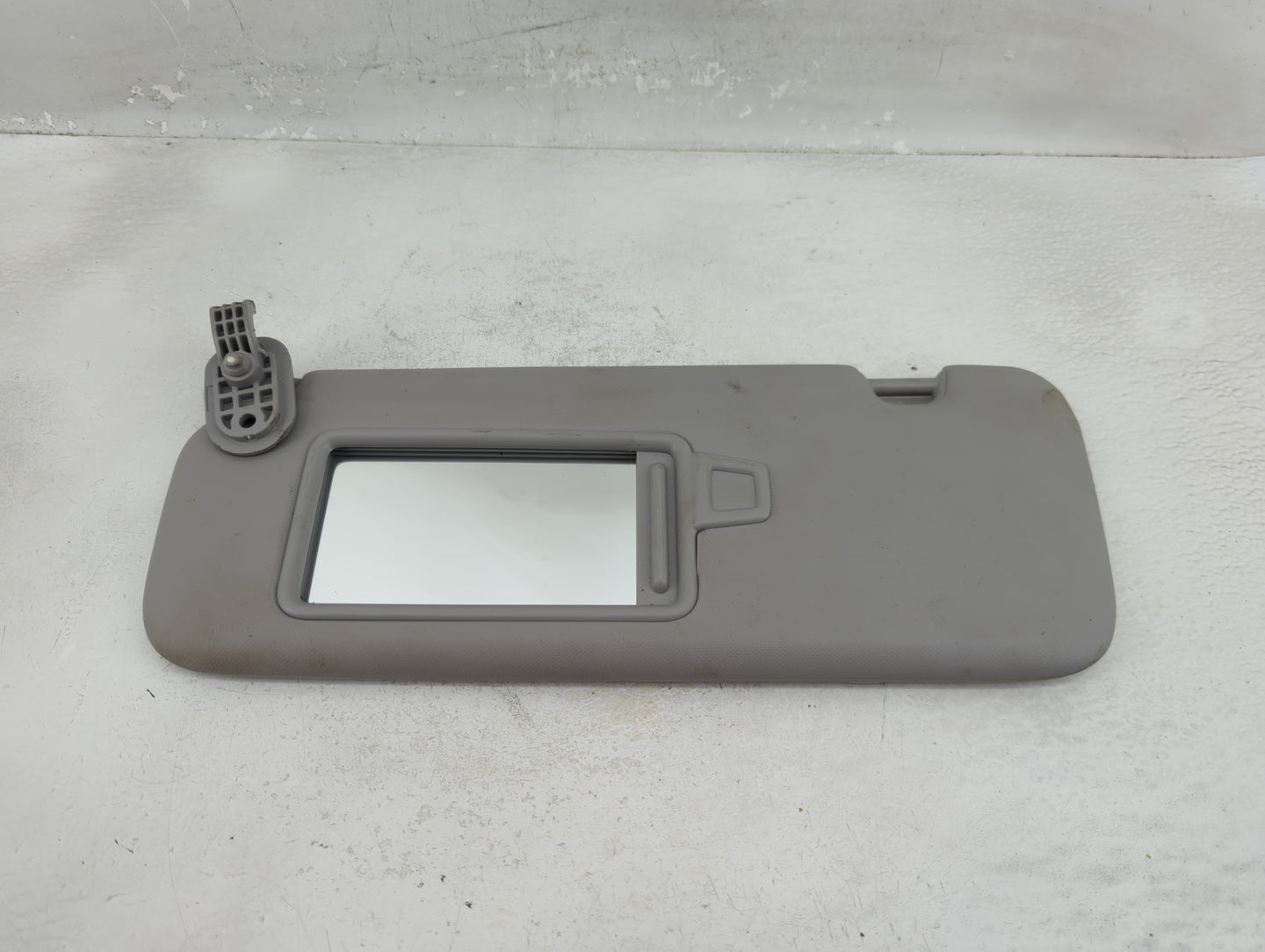 2017-2020 Hyundai Elantra Sun Visor Shade Replacement Driver Left Mirror Fits Fits 2017 2018 2019 2020 OEM Used Auto Parts -