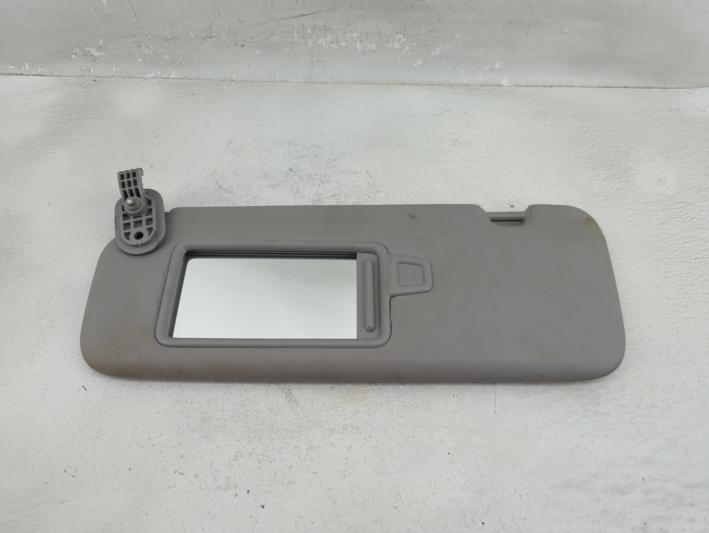 2017-2020 Hyundai Elantra Sun Visor Shade Replacement Driver Left Mirror Fits Fits 2017 2018 2019 2020 OEM Used Auto Parts -