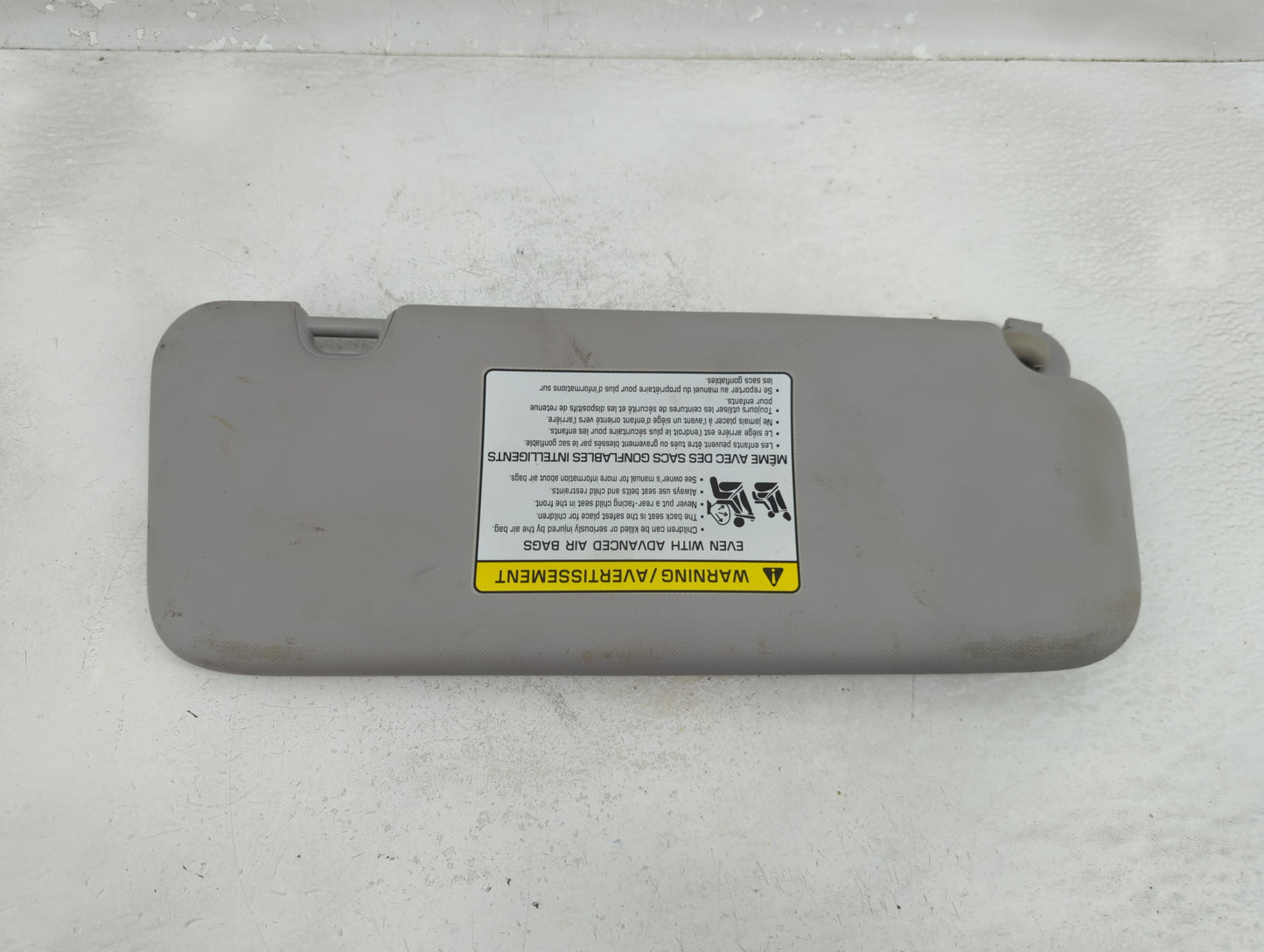 2017-2020 Hyundai Elantra Sun Visor Shade Replacement Driver Left Mirror Fits Fits 2017 2018 2019 2020 OEM Used Auto Parts -