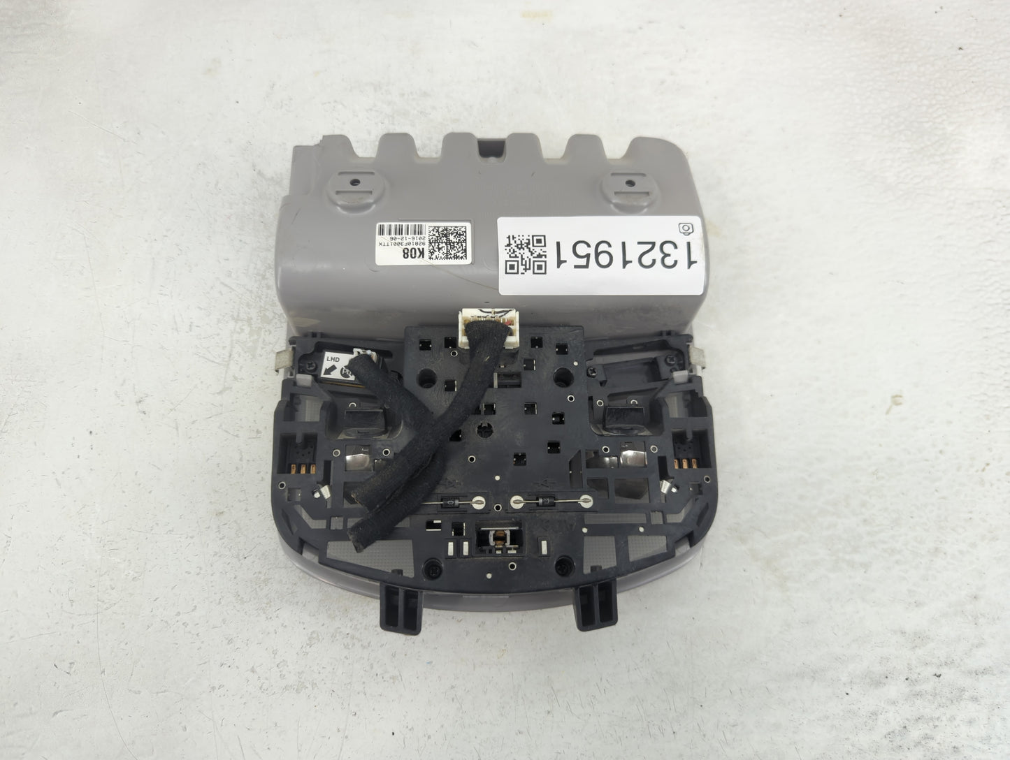 2017 Hyundai Elantra Overhead Roof Console - Oemusedautoparts1.com
