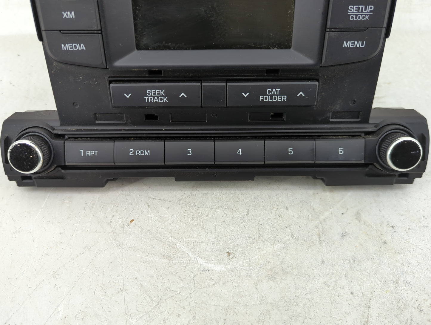 2017-2018 Hyundai Elantra Radio AM FM Cd Player Receiver Replacement P/N:96170-F2100UAT Fits Fits 2017 2018 OEM Used Auto Pa