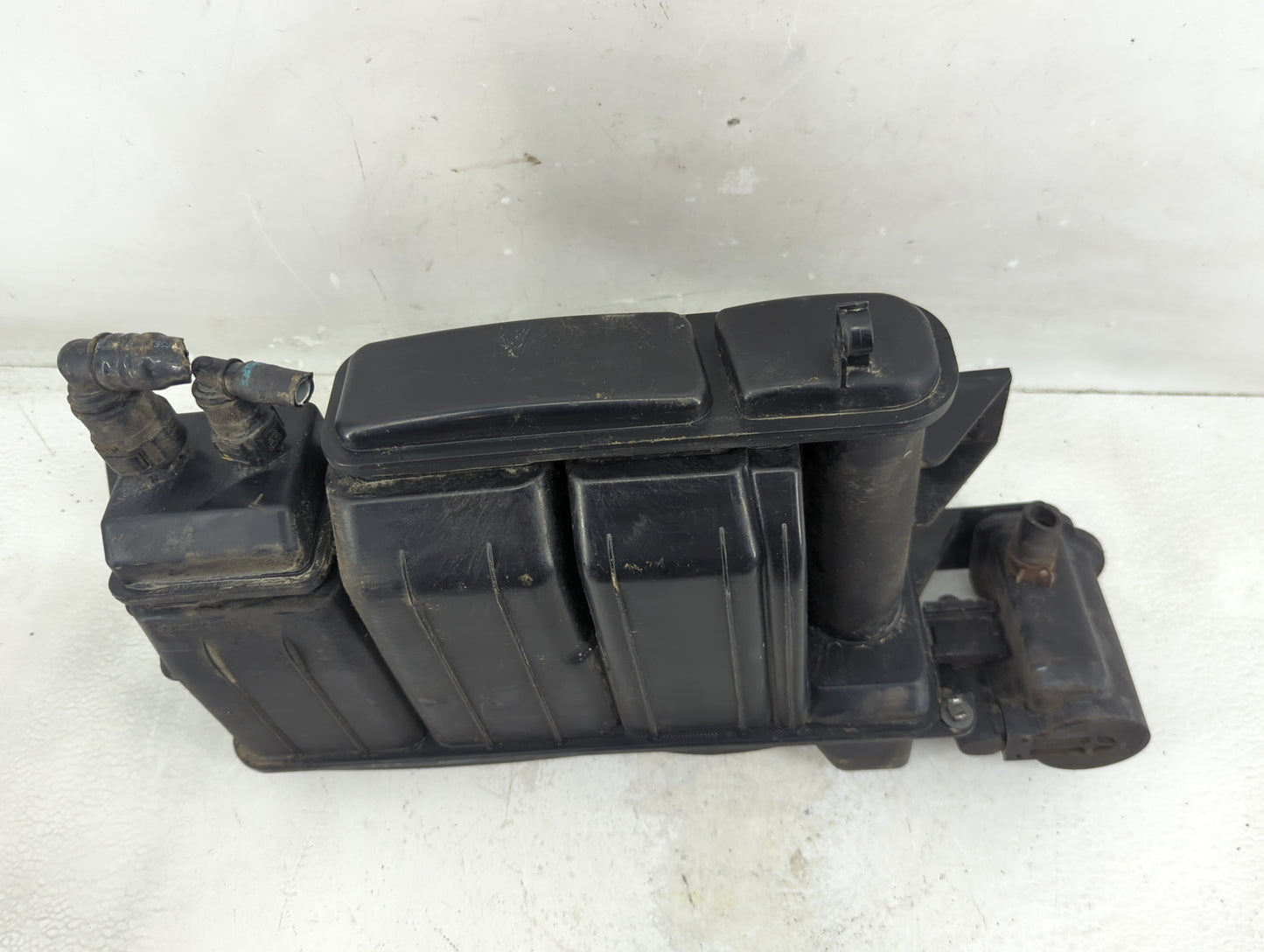 2017 Hyundai Elantra Fuel Vapor Charcoal Canister - Oemusedautoparts1.com