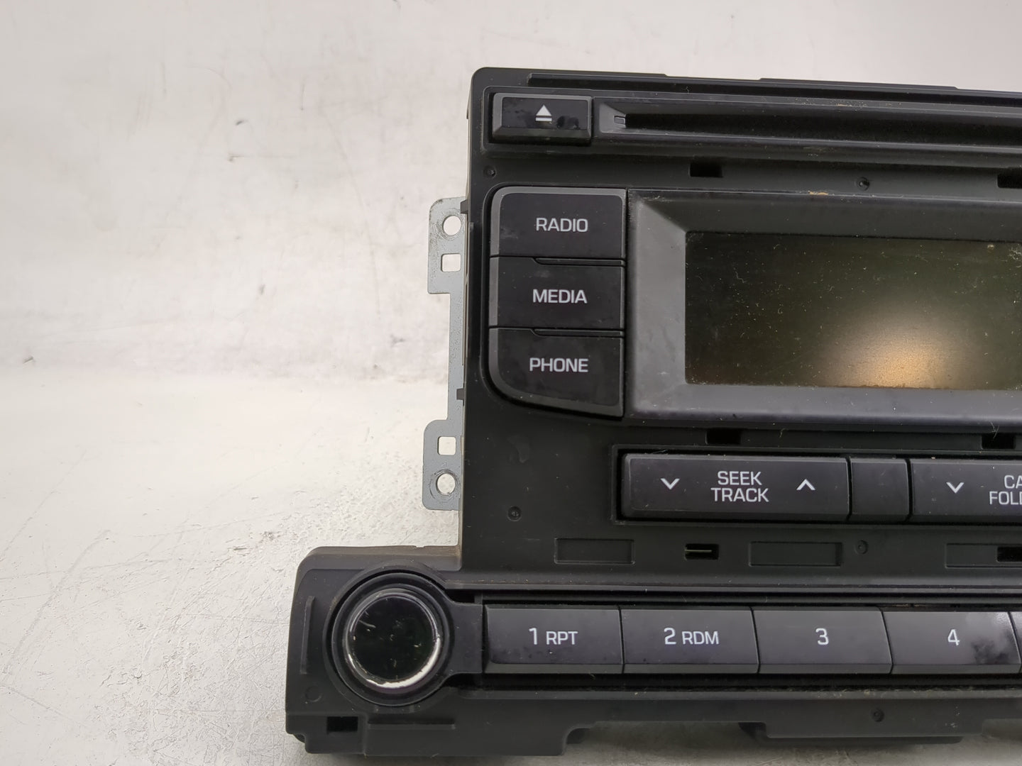 2017-2018 Hyundai Elantra Radio AM FM Cd Player Receiver Replacement P/N:96170-F2110UAT Fits Fits 2017 2018 OEM Used Auto Pa