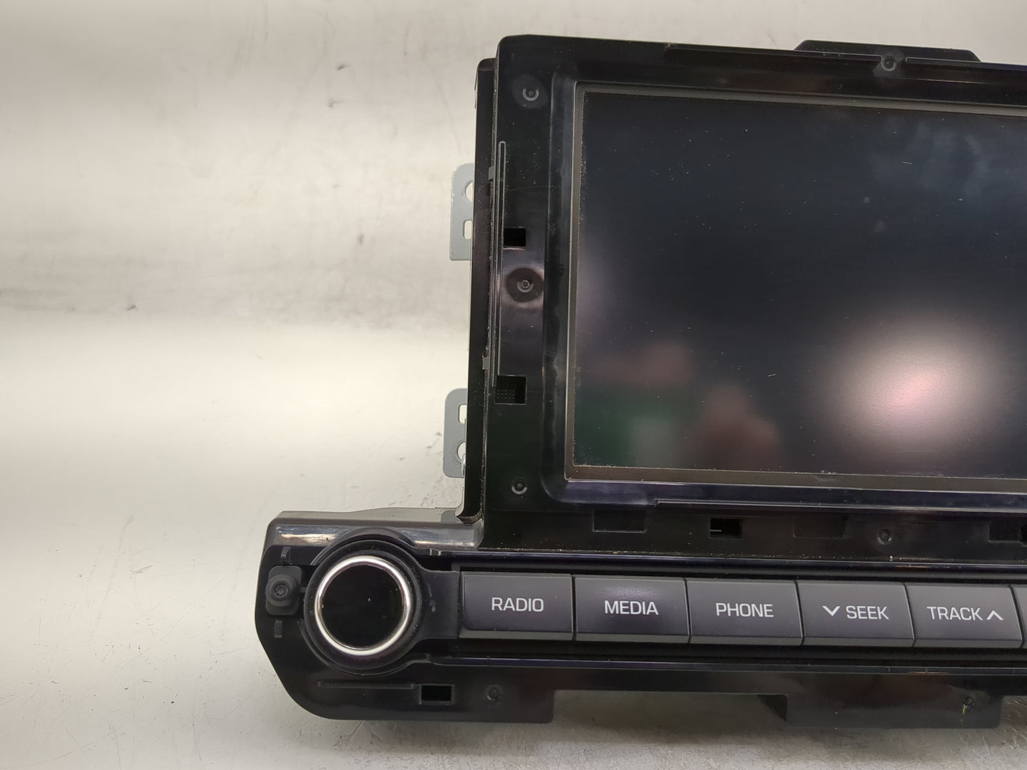 2017-2018 Hyundai Elantra Radio AM FM Cd Player Receiver Replacement P/N:96160-F2101UAT Fits Fits 2017 2018 OEM Used Auto Pa