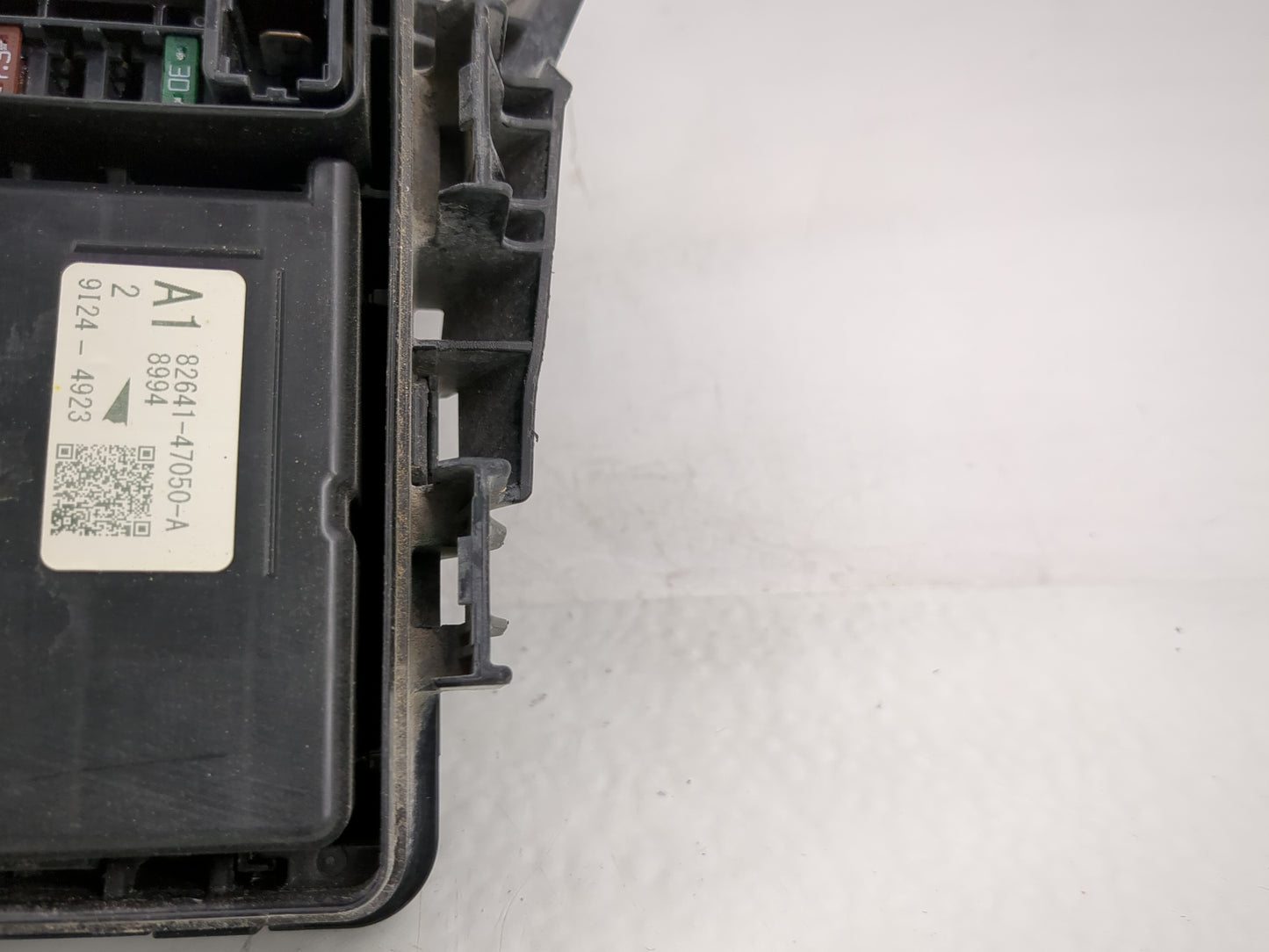 2016-2017 Hyundai Elantra Fusebox Fuse Box Panel Relay Module P/N:9124-4923 82641-47050-A, 91950-A5742 Fits Fits 2016 2017 O