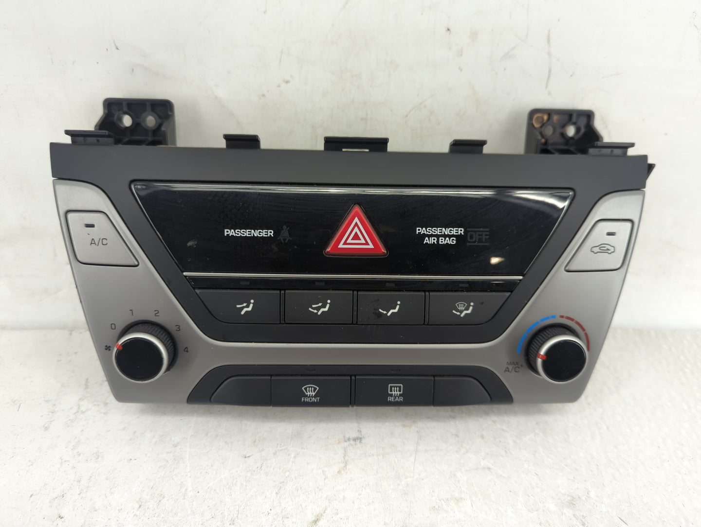 2017-2018 Hyundai Elantra Climate Control Module Temperature AC/Heater Replacement P/N:97250-F20624X 97250-F20614X Fits OEM 