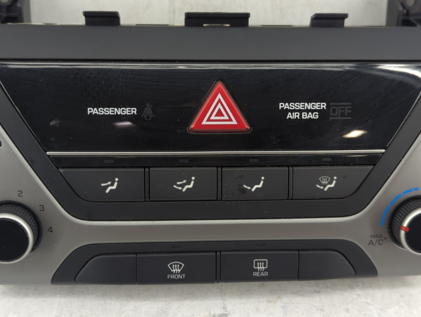 2017-2018 Hyundai Elantra Climate Control Module Temperature AC/Heater Replacement P/N:97250-F20624X 97250-F20614X Fits OEM 