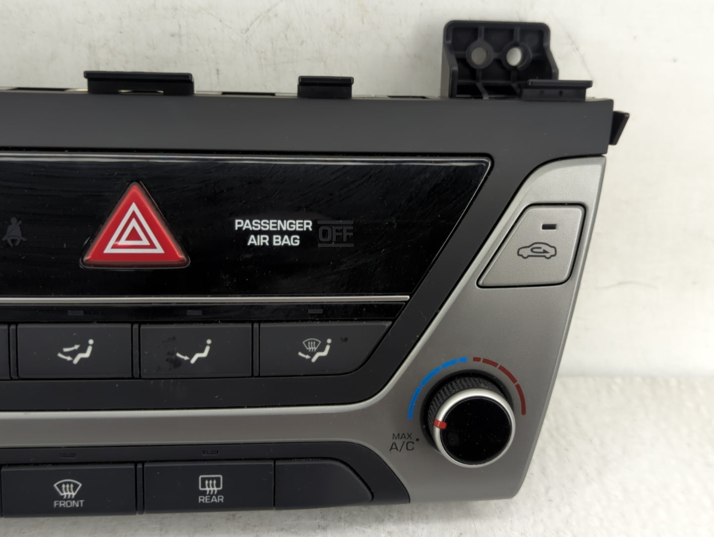 2017-2018 Hyundai Elantra Climate Control Module Temperature AC/Heater Replacement P/N:97250-F20624X 97250-F20614X Fits OEM 