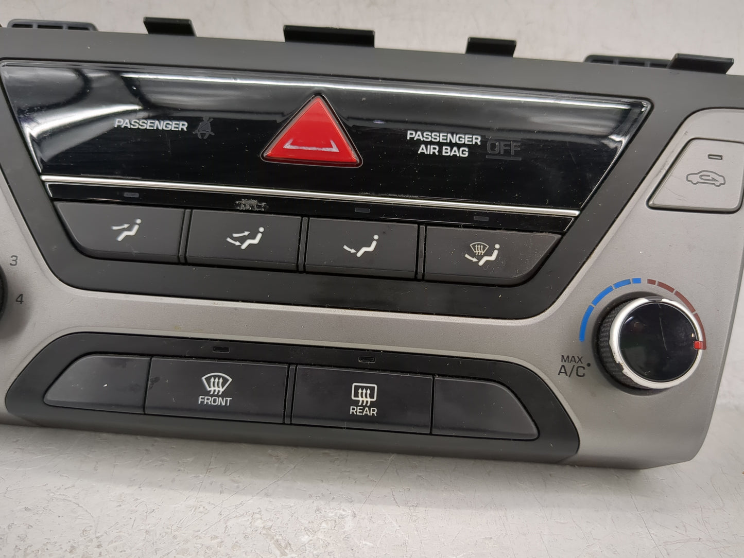 2017-2018 Hyundai Elantra Climate Control Module Temperature AC/Heater Replacement P/N:97250-F20614X Fits Fits 2017 2018 OEM