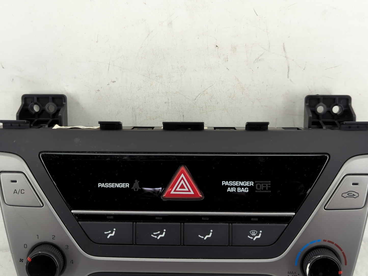 2017-2018 Hyundai Elantra Climate Control Module Temperature AC/Heater Replacement P/N:97250-F20614X Fits Fits 2017 2018 OEM