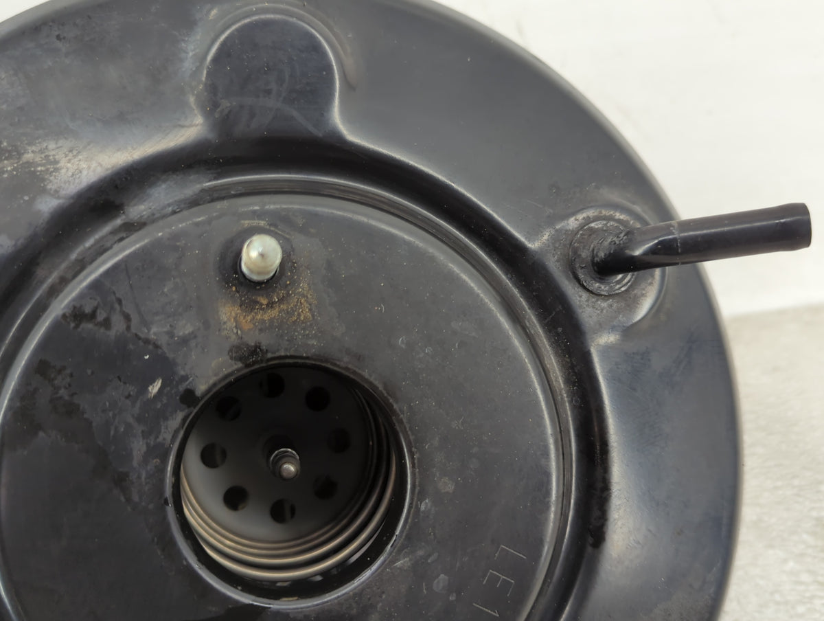 2017-2020 Hyundai Elantra Power Brake Booster Oem 1375925 - Oemusedautoparts1.com
