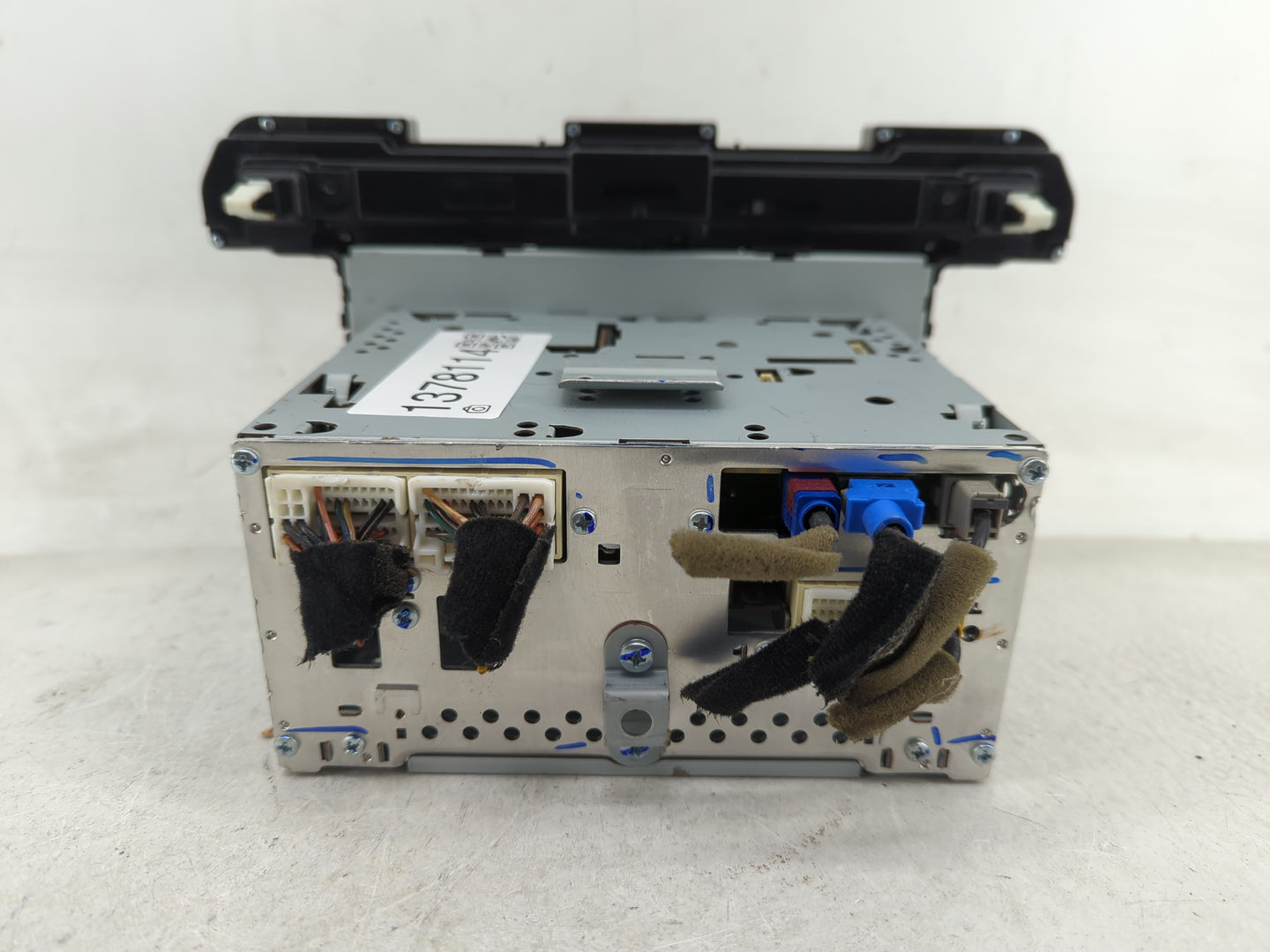 2017-2018 Hyundai Elantra Radio AM FM Cd Player Receiver Replacement P/N:96160-F2100UAT Fits Fits 2017 2018 OEM Used Auto Pa