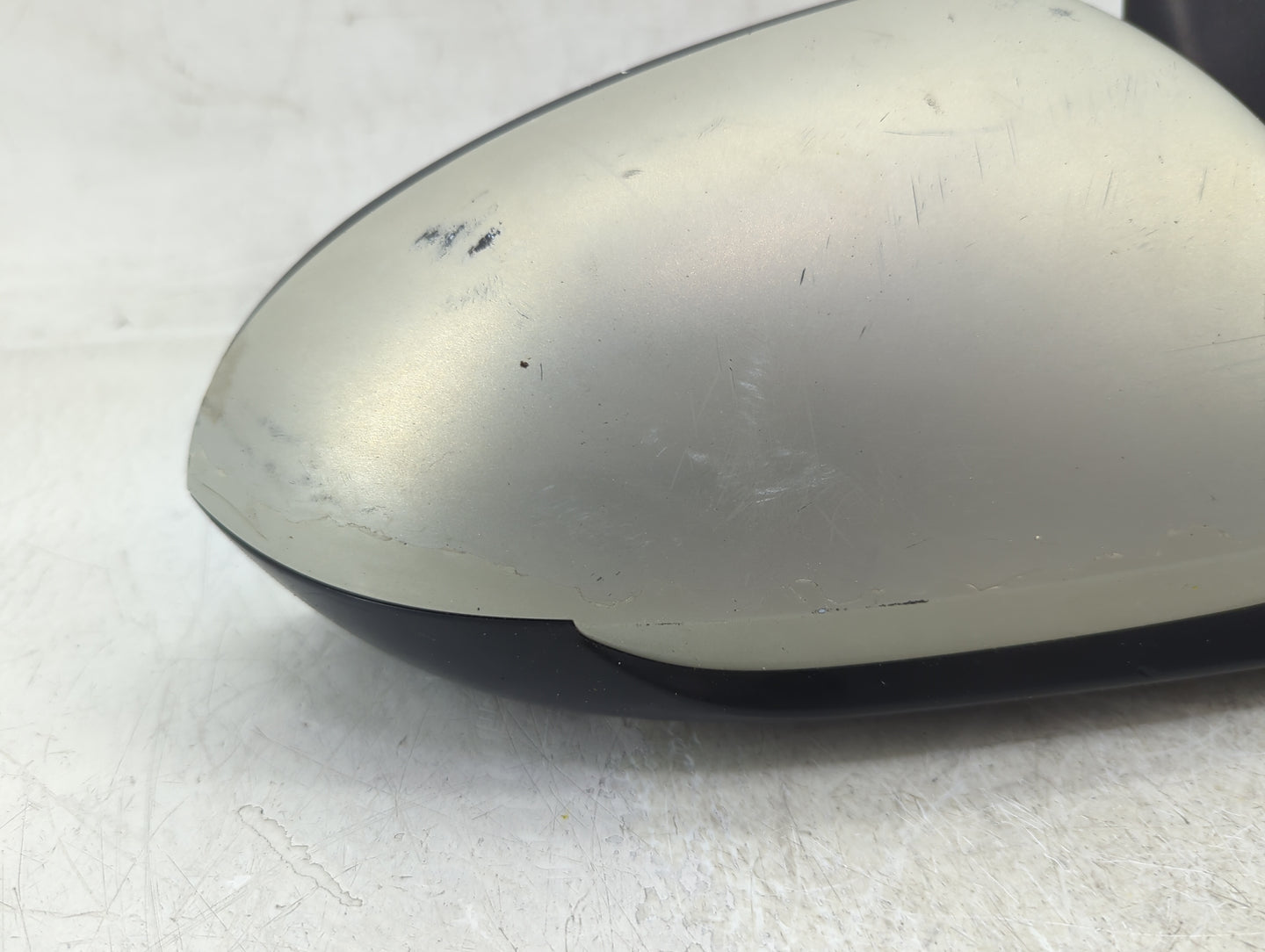 2017-2018 Hyundai Elantra Passenger Side View Mirror - Right Door Mirror OEM Used - Oemusedautoparts1.com