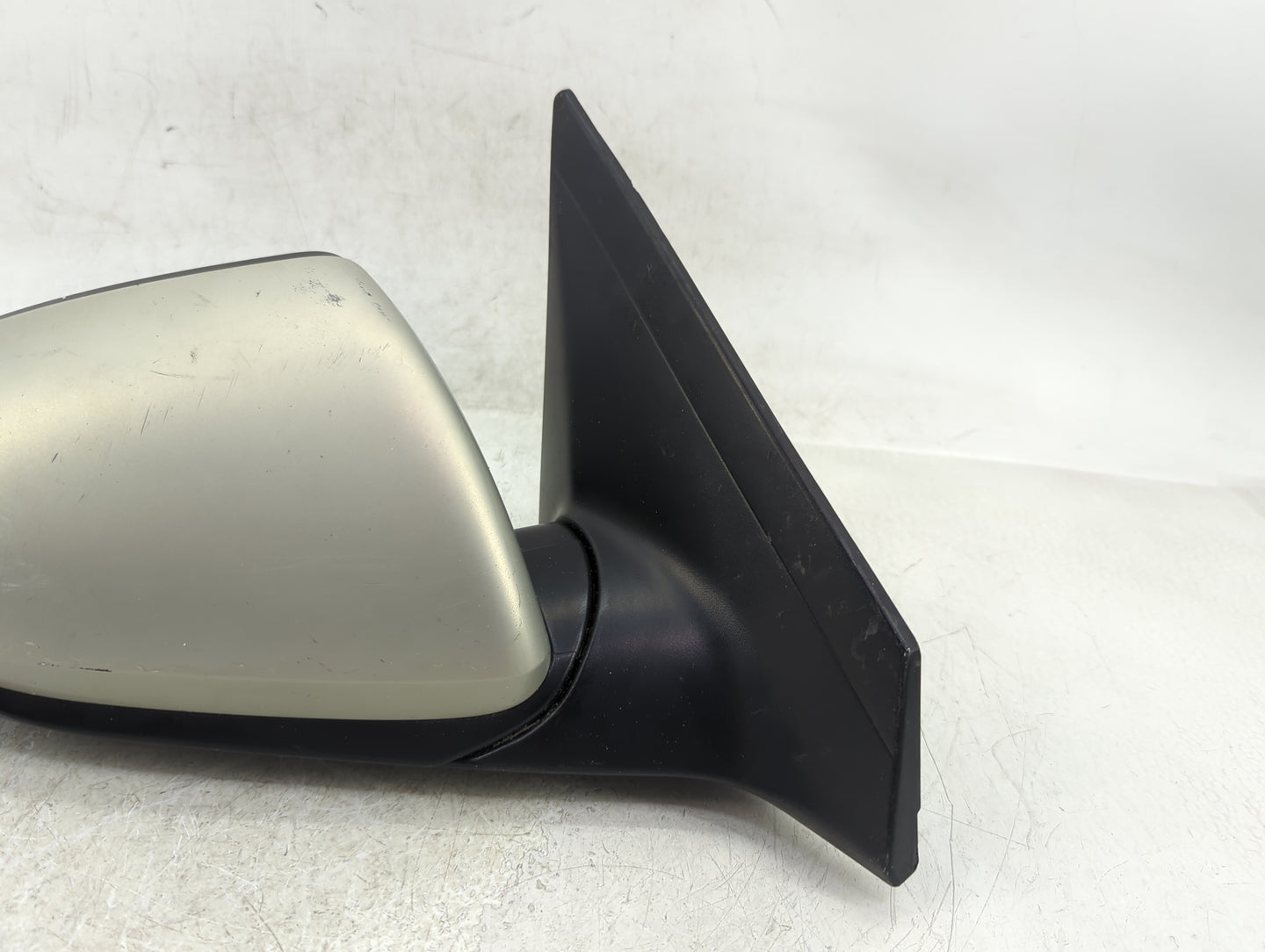 2017-2018 Hyundai Elantra Passenger Side View Mirror - Right Door Mirror OEM Used - Oemusedautoparts1.com