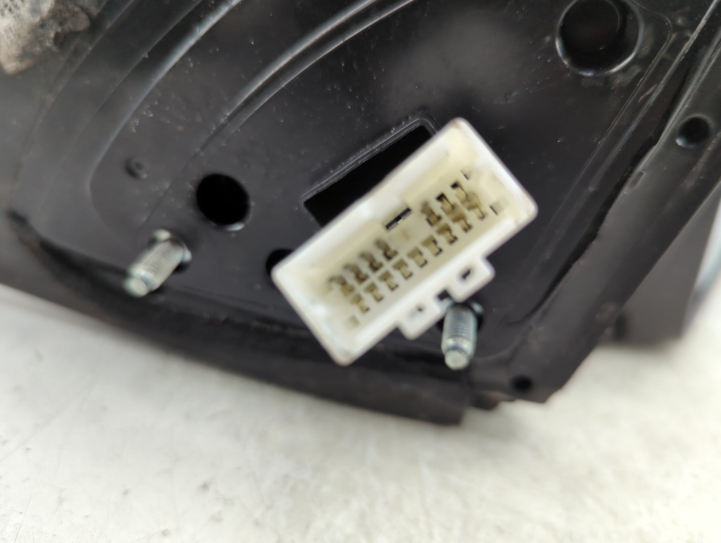 2017-2018 Hyundai Elantra Passenger Side View Mirror - Right Door Mirror OEM Used - Oemusedautoparts1.com