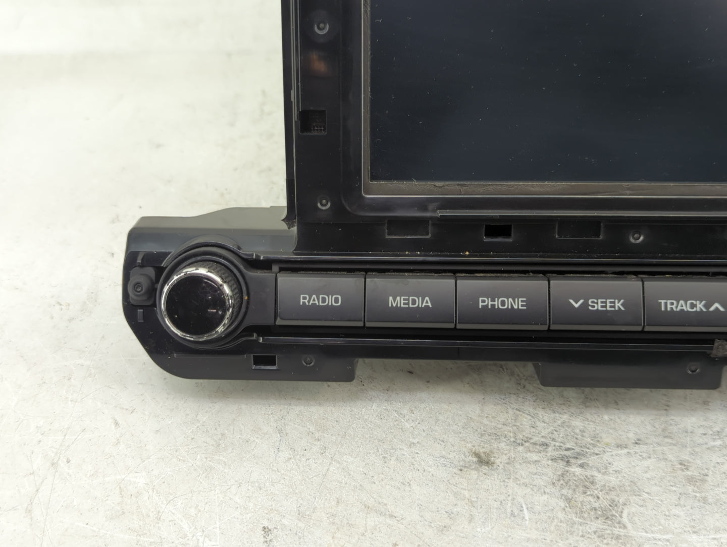 2017-2018 Hyundai Elantra Radio AM FM Cd Player Receiver Replacement P/N:96160-F2100UAT Fits Fits 2017 2018 OEM Used Auto Pa