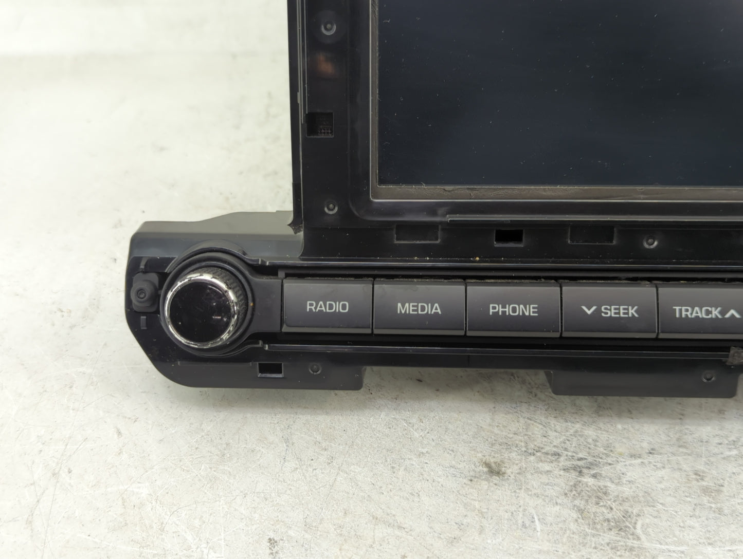 2017-2018 Hyundai Elantra Radio AM FM Cd Player Receiver Replacement P/N:96160-F2100UAT Fits Fits 2017 2018 OEM Used Auto Pa