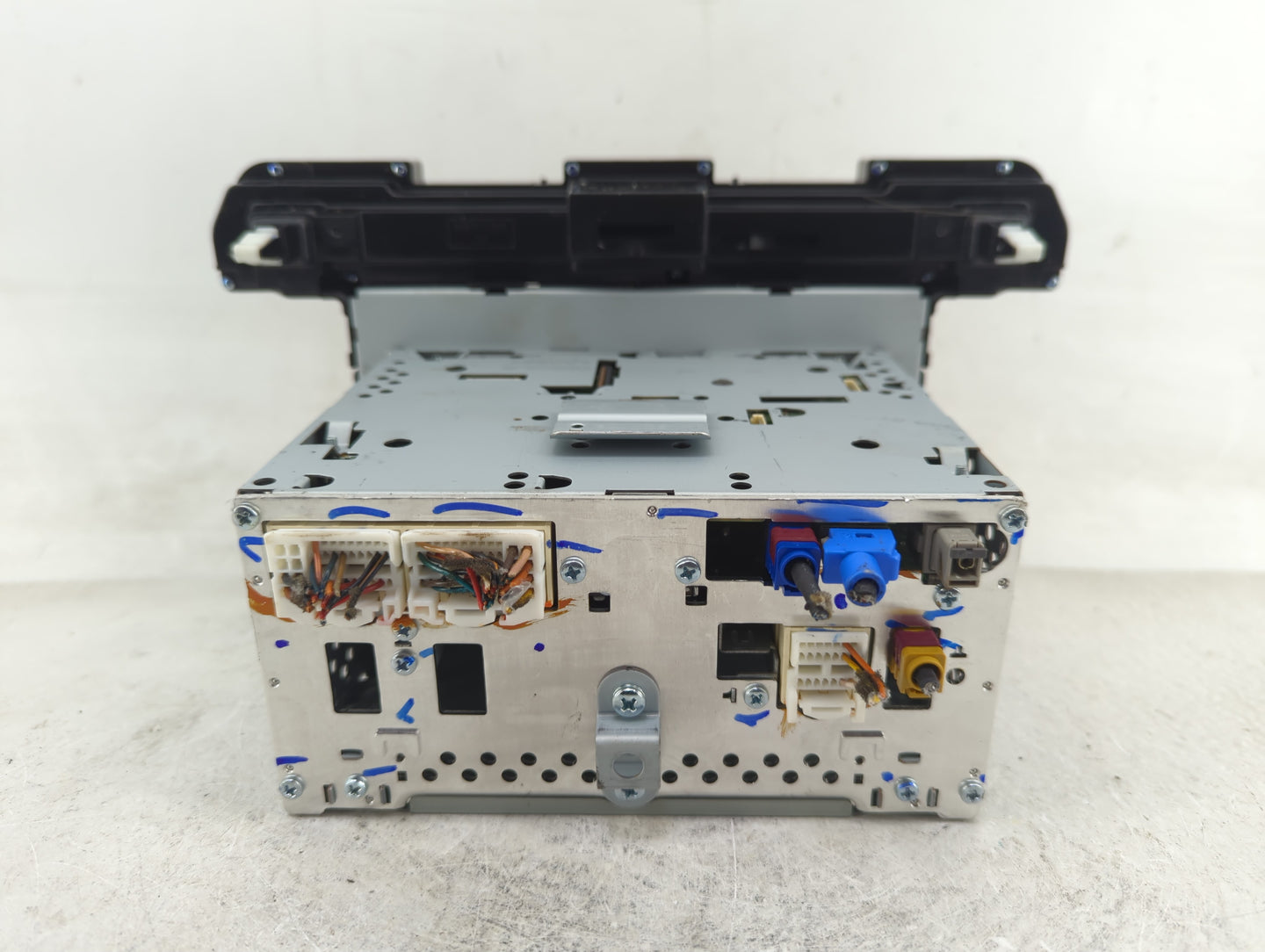 2017-2018 Hyundai Elantra Radio AM FM Cd Player Receiver Replacement P/N:96160-F2100UAT Fits Fits 2017 2018 OEM Used Auto Pa