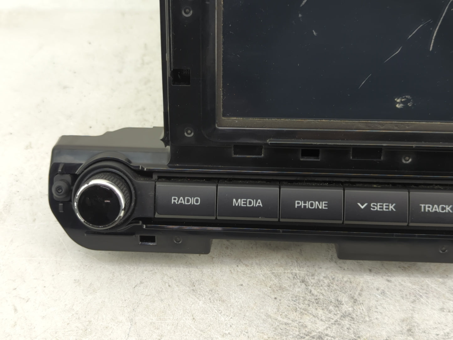 2017-2018 Hyundai Elantra Radio AM FM Cd Player Receiver Replacement P/N:96160-F2110UAT Fits Fits 2017 2018 OEM Used Auto Pa